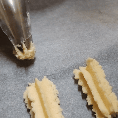 Preparazione biscotti al burro cookies con sacca a poche dolci delizie siciliane 